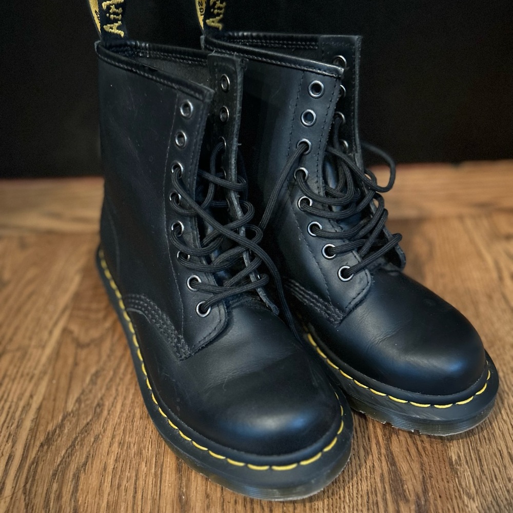 Dr. Marten Classic combat boot